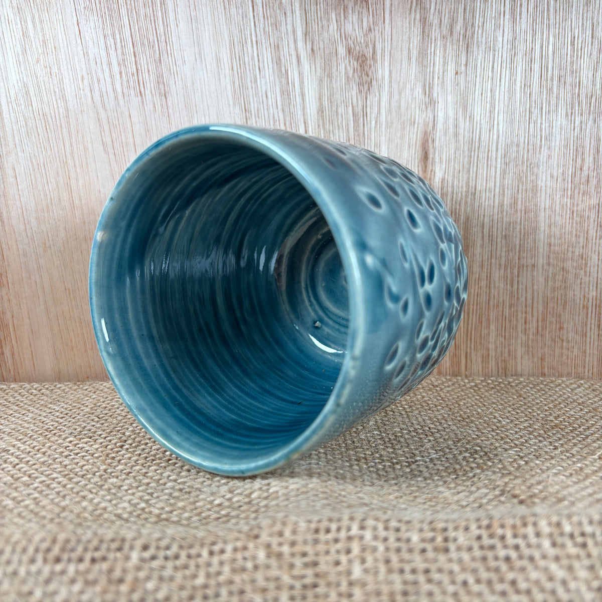 Textured pot