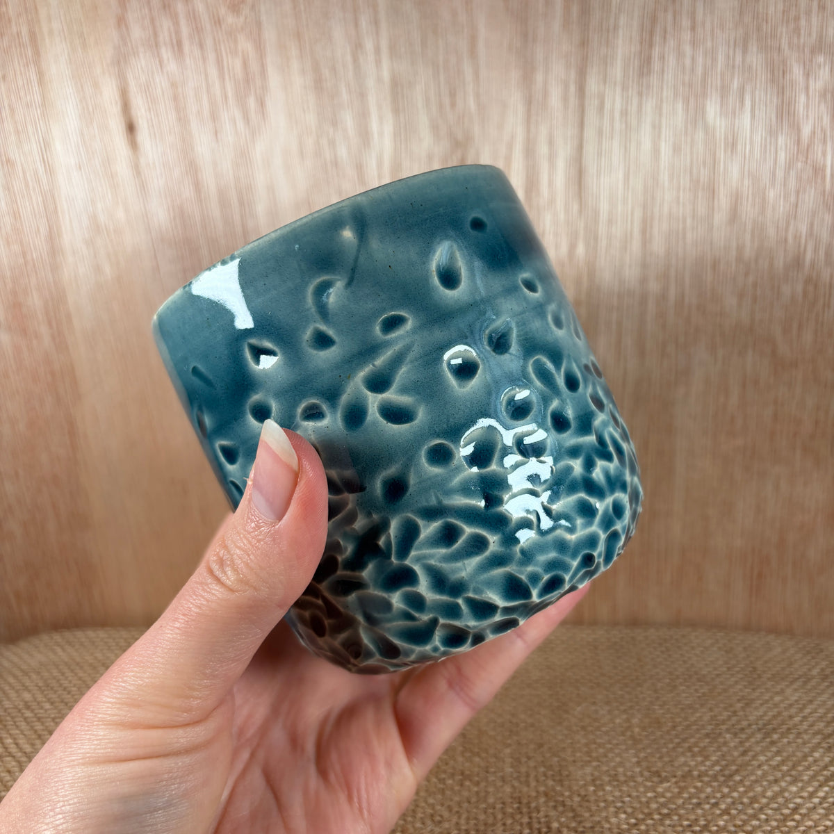 Textured pot